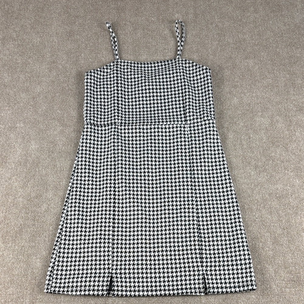 Art‎ Class Women’s Black/White Houndstooth Knit Spaghetti Strap Dress Size M (8)